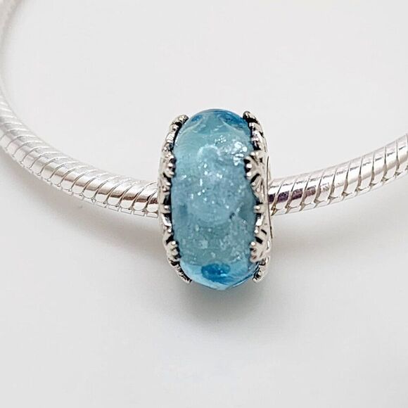 Pandora Winter Snowflake Murano Charm - Picture 3 of 5